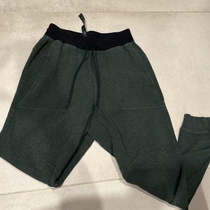 Lululemon men’s joggers size XS